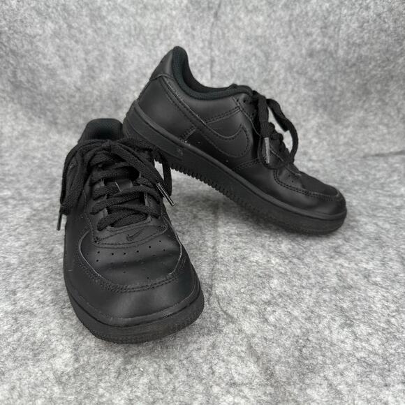 Nike Air Force 1 Low Triple Black Kids Shoes 314193-009 Size 13C EUC 361 - Picture 1 of 9